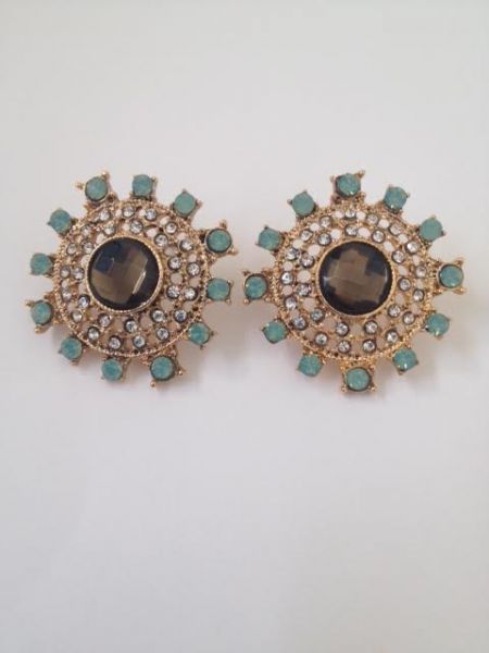 Brinco mandala strass